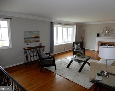 7115 Warbler Lane - Photo Thumbnail 14