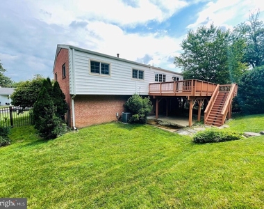 7115 Warbler Lane - Photo Thumbnail 31