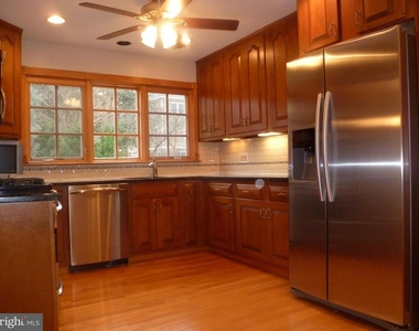 7115 Warbler Lane - Photo Thumbnail 2