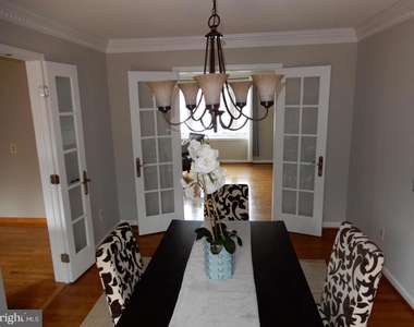 7115 Warbler Lane - Photo Thumbnail 16