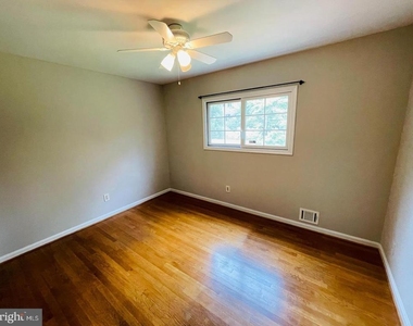 7115 Warbler Lane - Photo Thumbnail 24