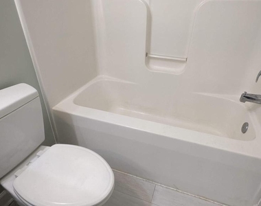 829 Gallows Court - Photo Thumbnail 17