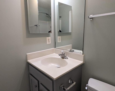 829 Gallows Court - Photo Thumbnail 18