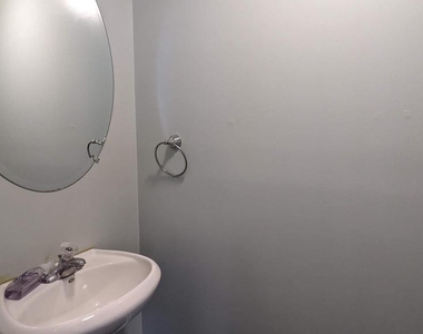 829 Gallows Court - Photo Thumbnail 11
