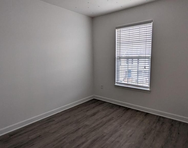 829 Gallows Court - Photo Thumbnail 25