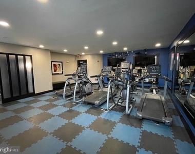 1800 Wilson Blvd - Photo Thumbnail 15