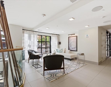 1411 Key Boulevard - Photo Thumbnail 35