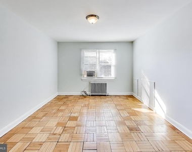 1726 N Quinn Street - Photo Thumbnail 8