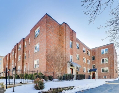 1726 N Quinn Street - Photo Thumbnail 17