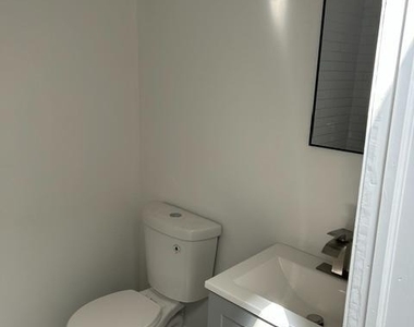 2230 N 12th Street - Photo Thumbnail 5