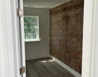 2230 N 12th Street - Photo Thumbnail 8