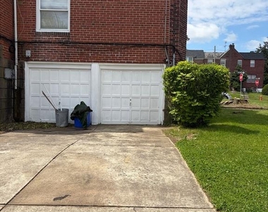 7925 Cedarbrook Avenue - Photo Thumbnail 2