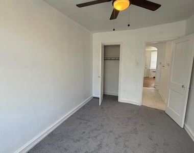 7925 Cedarbrook Avenue - Photo Thumbnail 8