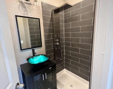 1429 W Diamond Street - Photo Thumbnail 9