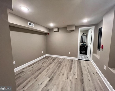 1429 W Diamond Street - Photo Thumbnail 14