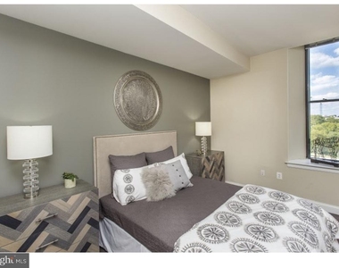 230 N 21st Street - Photo Thumbnail 10