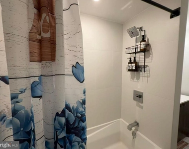 4217 Chestnut Street - Photo Thumbnail 9