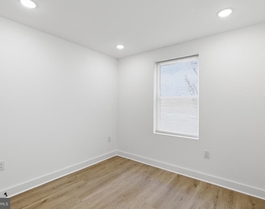 630 W Cumberland Street - Photo Thumbnail 3