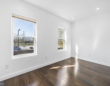 2319 N College Avenue - Photo Thumbnail 24