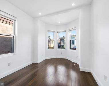 2319 N College Avenue - Photo Thumbnail 3