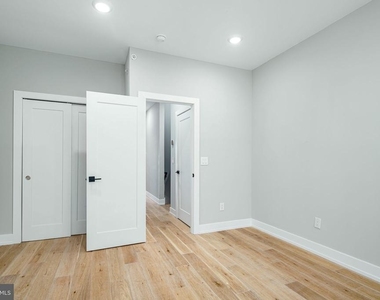 2709 W Jefferson Street - Photo Thumbnail 10