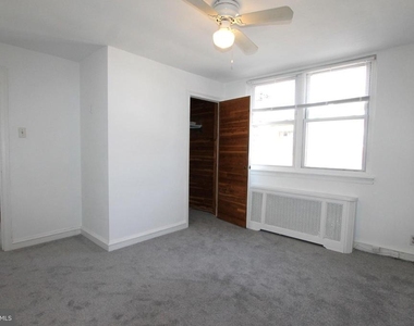 6711 E Pleasant Place - Photo Thumbnail 14