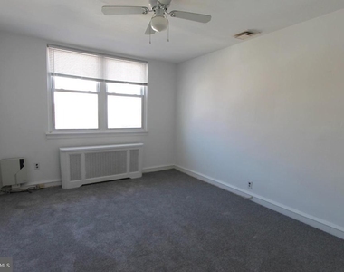 6711 E Pleasant Place - Photo Thumbnail 17