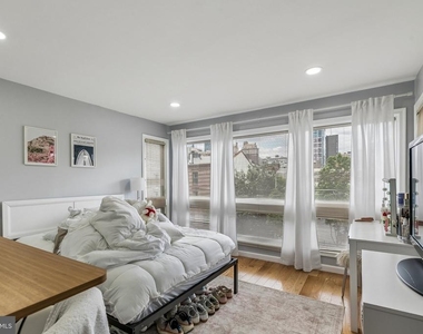 1130 Lombard Street - Photo Thumbnail 21