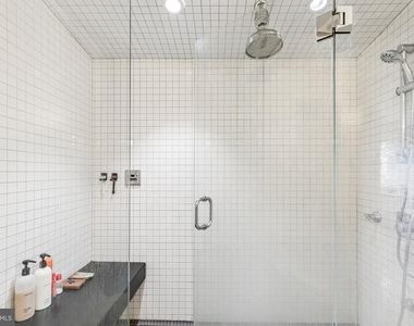 1130 Lombard Street - Photo Thumbnail 20