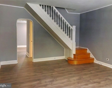 306 Leverington Avenue - Photo Thumbnail 3