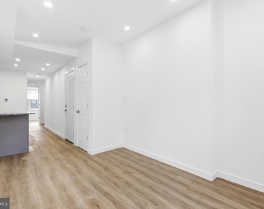 2148 N Franklin Street - Photo Thumbnail 3