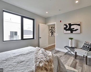 1612 Cambridge Street - Photo Thumbnail 11