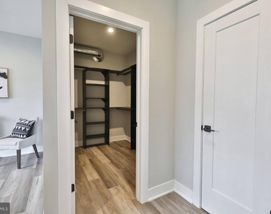 1612 Cambridge Street - Photo Thumbnail 3