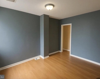 2115 Sigel Street - Photo Thumbnail 6