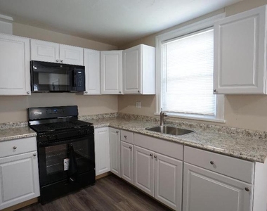 104 Bethlehem Pike - Photo Thumbnail 1