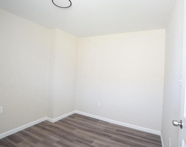 104 Bethlehem Pike - Photo Thumbnail 8