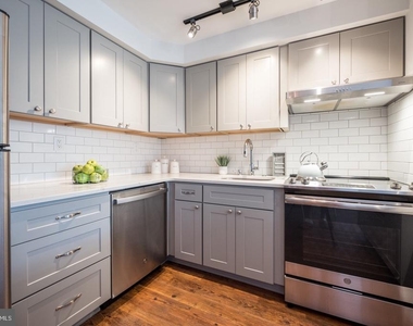 123 E Baker Street - Photo Thumbnail 1