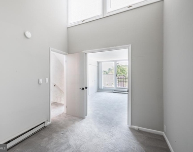 123 E Baker Street - Photo Thumbnail 7