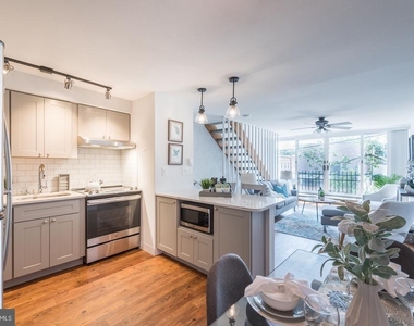 123 E Baker Street - Photo Thumbnail 2