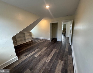 724 Main Street - Photo Thumbnail 8