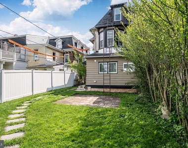 144 Gay Street - Photo Thumbnail 39