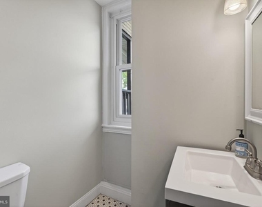 144 Gay Street - Photo Thumbnail 12