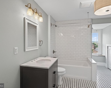 144 Gay Street - Photo Thumbnail 24