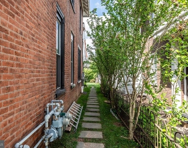 144 Gay Street - Photo Thumbnail 36