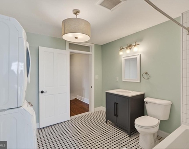 144 Gay Street - Photo Thumbnail 26