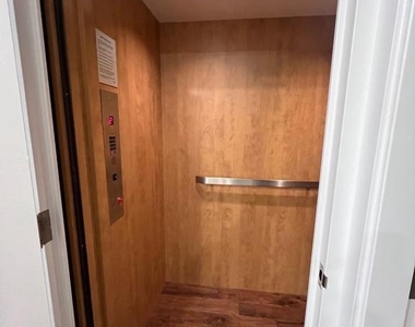 121 Hagen Drive - Photo Thumbnail 20