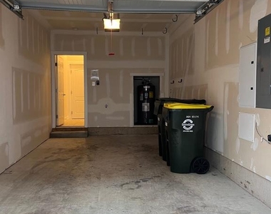 121 Hagen Drive - Photo Thumbnail 22