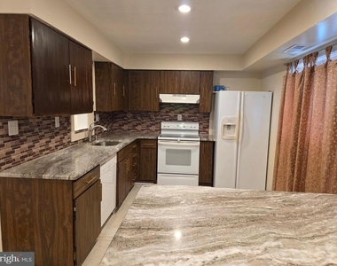 9 Georgetown Road - Photo Thumbnail 2