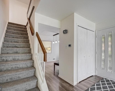5 Christopher Road - Photo Thumbnail 16