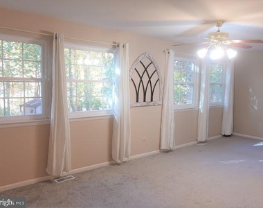 5 Christopher Road - Photo Thumbnail 20